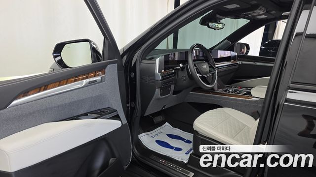 Cadillac Escalade (V) 6.2 ESV ESV Sports Platinum 2025 — фото 10