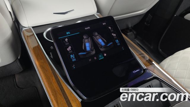 Cadillac Escalade (V) 6.2 ESV ESV Sports Platinum 2025 — фото 19