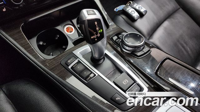 BMW 5 Series (F10) 520d Luxury 2014 — фото 9