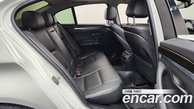 BMW 5 Series (F10) 520d Luxury 2014 — фото 11
