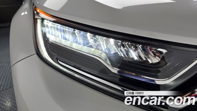 Honda CR-V (V) 2.0 Hybrid Touring 4WD 2022 — фото 22