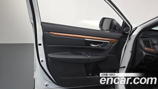Honda CR-V (V) 2.0 Hybrid Touring 4WD 2022 — фото 24