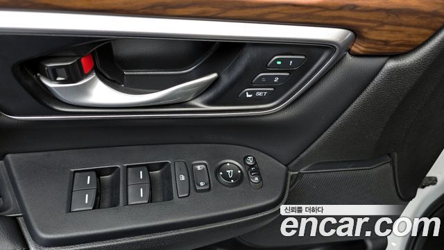 Honda CR-V (V) 2.0 Hybrid Touring 4WD 2022 — фото 33