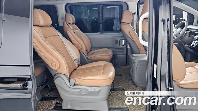 Hyundai Staria 4WD Lounge 9-Seater Inspiration 2022 — фото 15