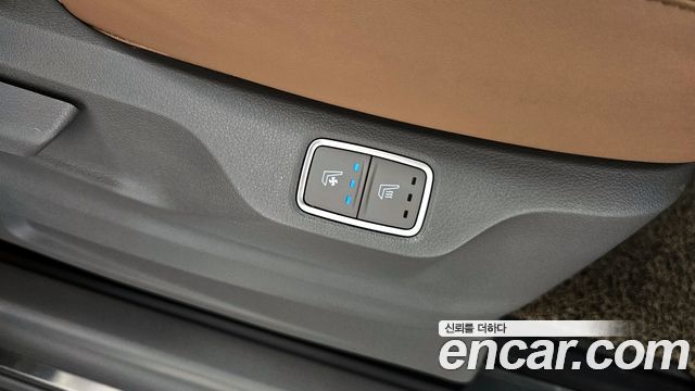 Hyundai Staria 4WD Lounge 9-Seater Inspiration 2022 — фото 21