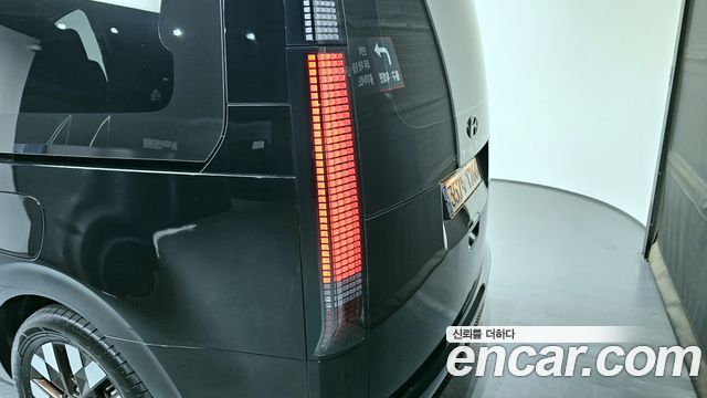 Hyundai Staria 4WD Lounge 9-Seater Inspiration 2022 — фото 29