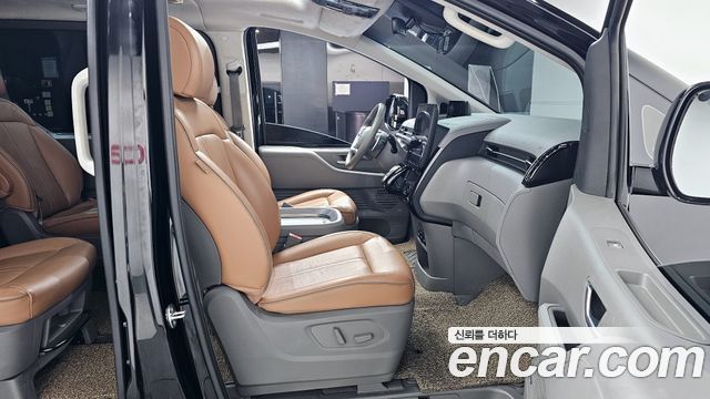Hyundai Staria 4WD Lounge 9-Seater Inspiration 2022 — фото 32