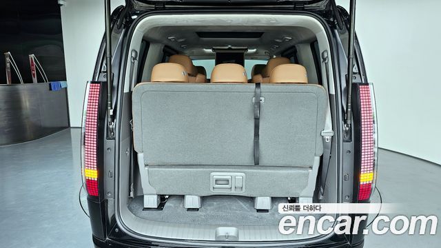 Hyundai Staria 4WD Lounge 9-Seater Inspiration 2022 — фото 33