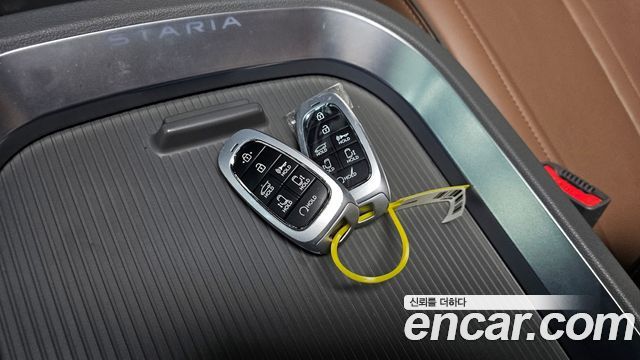 Hyundai Staria 4WD Lounge 9-Seater Inspiration 2022 — фото 40