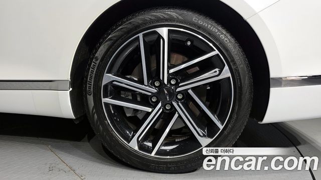 Genesis G80 (RG3) Gasoline 2.5 Turbo AWD 2025 — фото 27