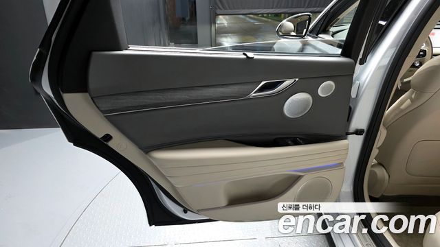 Genesis G80 (RG3) Gasoline 2.5 Turbo AWD 2025 — фото 31