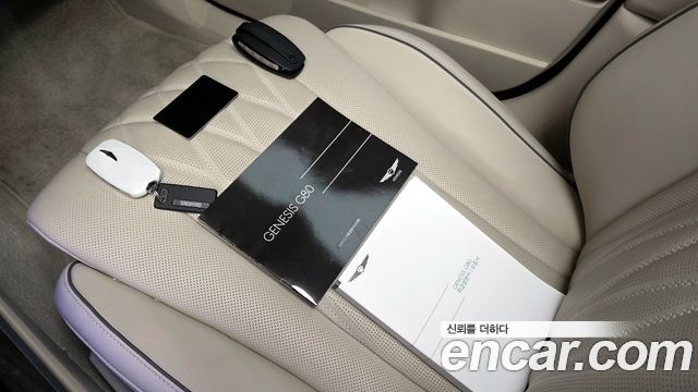 Genesis G80 (RG3) Gasoline 2.5 Turbo AWD 2025 — фото 33