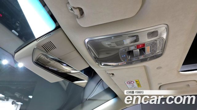 Genesis G80 (RG3) Gasoline 2.5 Turbo AWD 2025 — фото 36