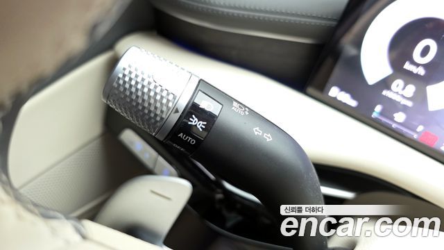 Genesis G80 (RG3) Gasoline 2.5 Turbo AWD 2025 — фото 44