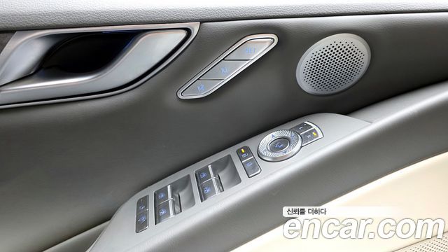 Genesis G80 (RG3) Gasoline 2.5 Turbo AWD 2025 — фото 47