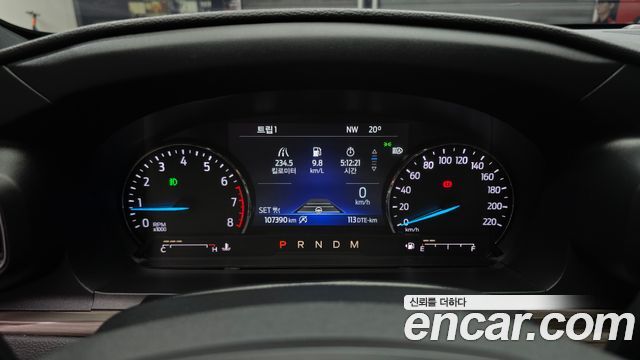 Ford Explorer (VI) 2.3 LimIted 4WD 2020 — фото 8