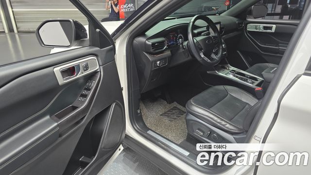 Ford Explorer (VI) 2.3 LimIted 4WD 2020 — фото 10