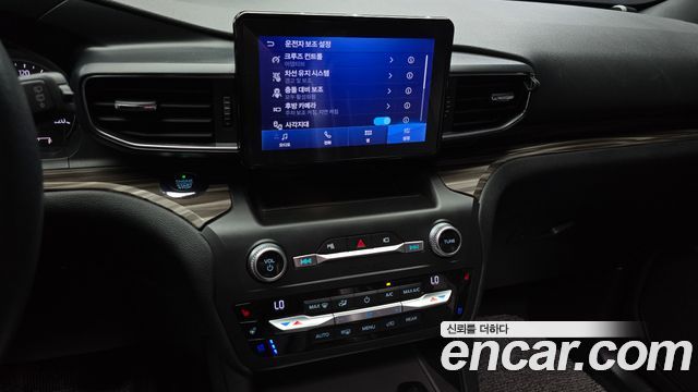 Ford Explorer (VI) 2.3 LimIted 4WD 2020 — фото 15