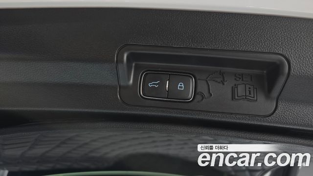 Ford Explorer (VI) 2.3 LimIted 4WD 2020 — фото 20