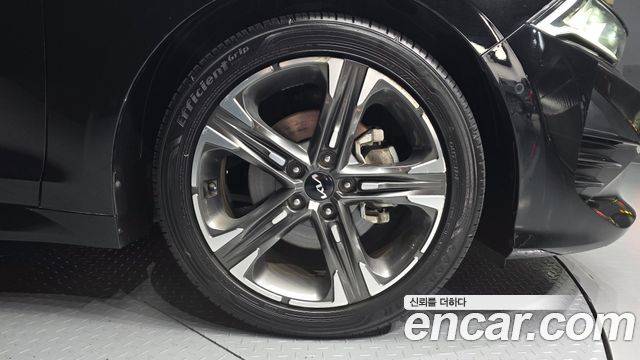 Kia K5 (III) 1.6 Turbo Signature 2022 — фото 5