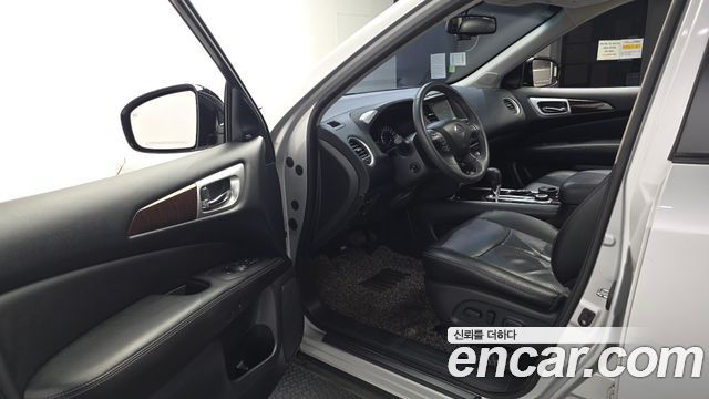 Nissan Pathfinder (IV) 3.5 4WD 2015 — фото 10