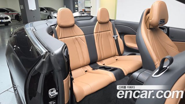 Mercedes-Benz CLE-Class (C236) CLE200 Cabriolet 2025 — фото 11