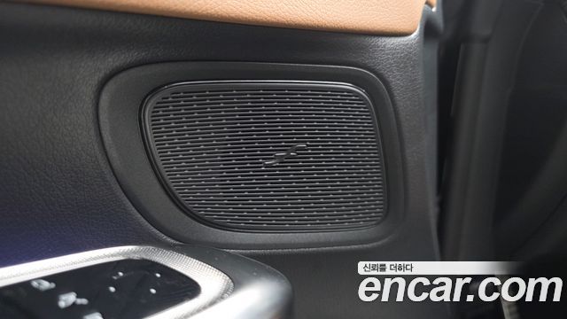 Mercedes-Benz CLE-Class (C236) CLE200 Cabriolet 2025 — фото 15