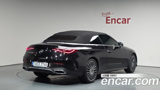 Mercedes-Benz CLE-Class (C236) CLE200 Cabriolet 2025 — фото 19