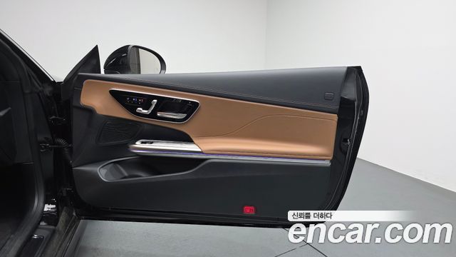 Mercedes-Benz CLE-Class (C236) CLE200 Cabriolet 2025 — фото 24