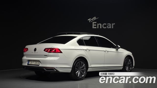 Volkswagen Passat GT (B8) 2.0 TDI 4Motion Prestige 2021 — фото 2