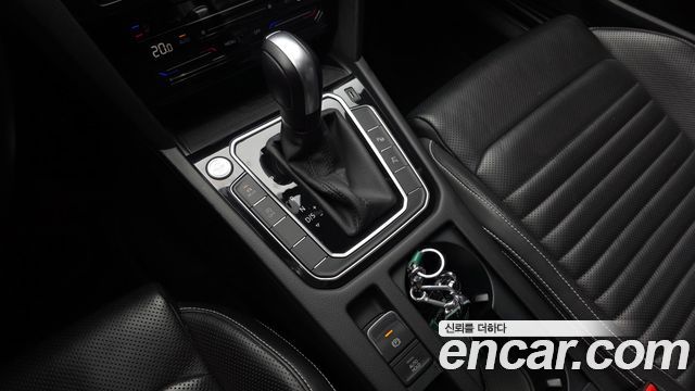Volkswagen Passat GT (B8) 2.0 TDI 4Motion Prestige 2021 — фото 9