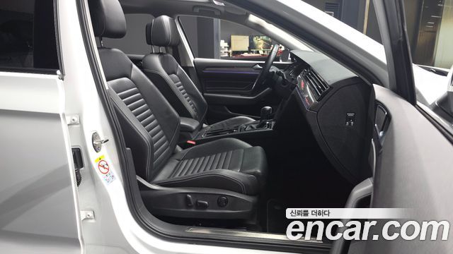 Volkswagen Passat GT (B8) 2.0 TDI 4Motion Prestige 2021 — фото 11