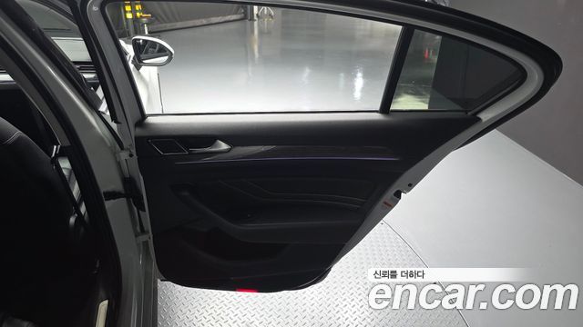 Volkswagen Passat GT (B8) 2.0 TDI 4Motion Prestige 2021 — фото 25
