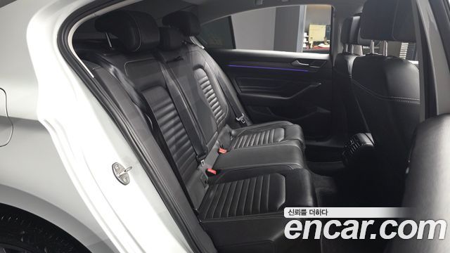 Volkswagen Passat GT (B8) 2.0 TDI 4Motion Prestige 2021 — фото 26