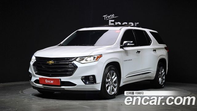 Chevrolet Traverse 3.6 AWD Premier 2020 — фото 1