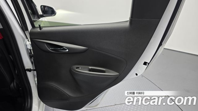 Chevrolet Spark Premier 2021 — фото 25