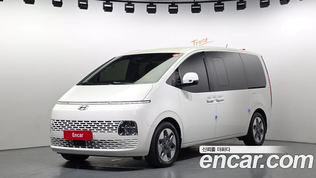 Hyundai Staria L3.5 Tourer 9-Seater Modern 2022 — фото 1