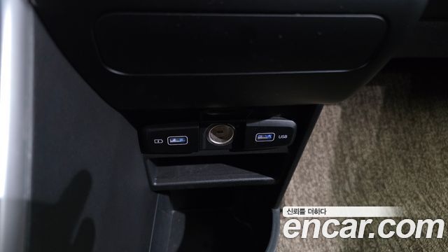 Hyundai Staria L3.5 Tourer 9-Seater Modern 2022 — фото 13