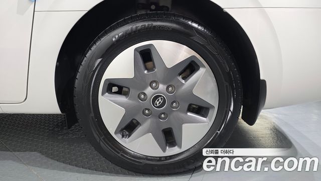 Hyundai Staria L3.5 Tourer 9-Seater Modern 2022 — фото 21
