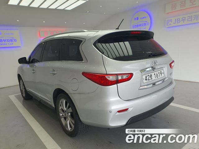 Infiniti JX35 3.5 4WD First Generation 2013 — фото 16