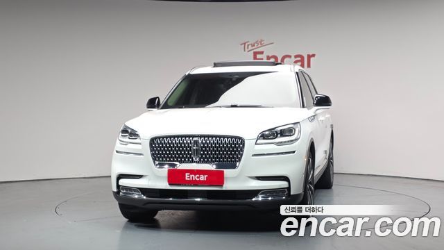 Lincoln Aviator (II) 3.0 Reserve  AWD 2022 — фото 3