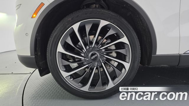 Lincoln Aviator (II) 3.0 Reserve  AWD 2022 — фото 5