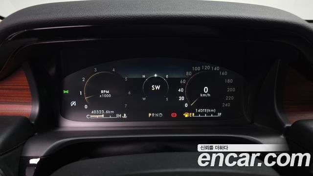Lincoln Aviator (II) 3.0 Reserve  AWD 2022 — фото 8