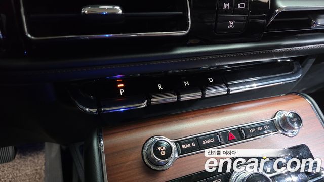 Lincoln Aviator (II) 3.0 Reserve  AWD 2022 — фото 9