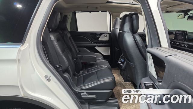 Lincoln Aviator (II) 3.0 Reserve  AWD 2022 — фото 12