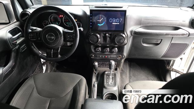 Jeep Wrangler (JK) 3.6 Sport 2Door 2016 — фото 7