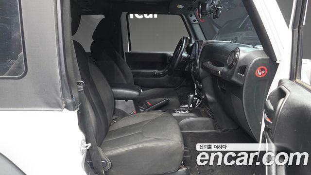 Jeep Wrangler (JK) 3.6 Sport 2Door 2016 — фото 11