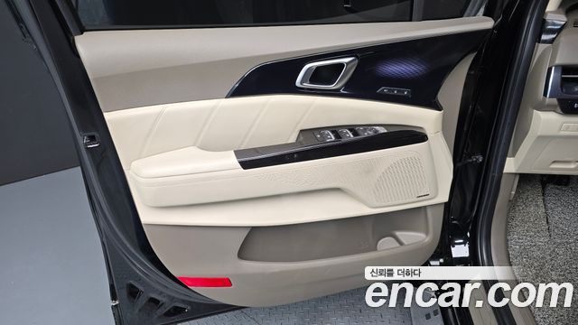 Kia Carnival (IV) Gasoline 7-Seater Hi-Limousine Signature 2023 — фото 24