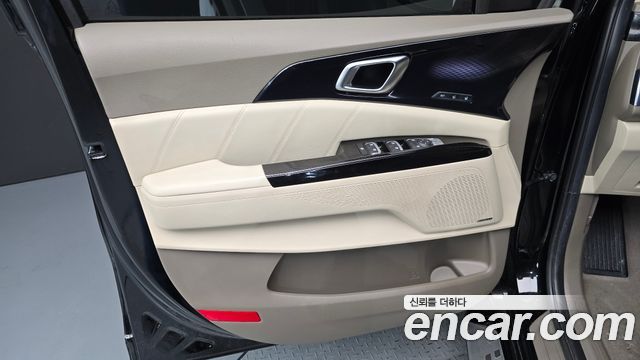 Kia Carnival (IV) Gasoline 7-Seater Hi-Limousine Signature 2023 — фото 24