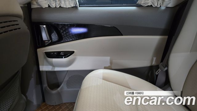 Kia Carnival (IV) Gasoline 7-Seater Hi-Limousine Signature 2023 — фото 25